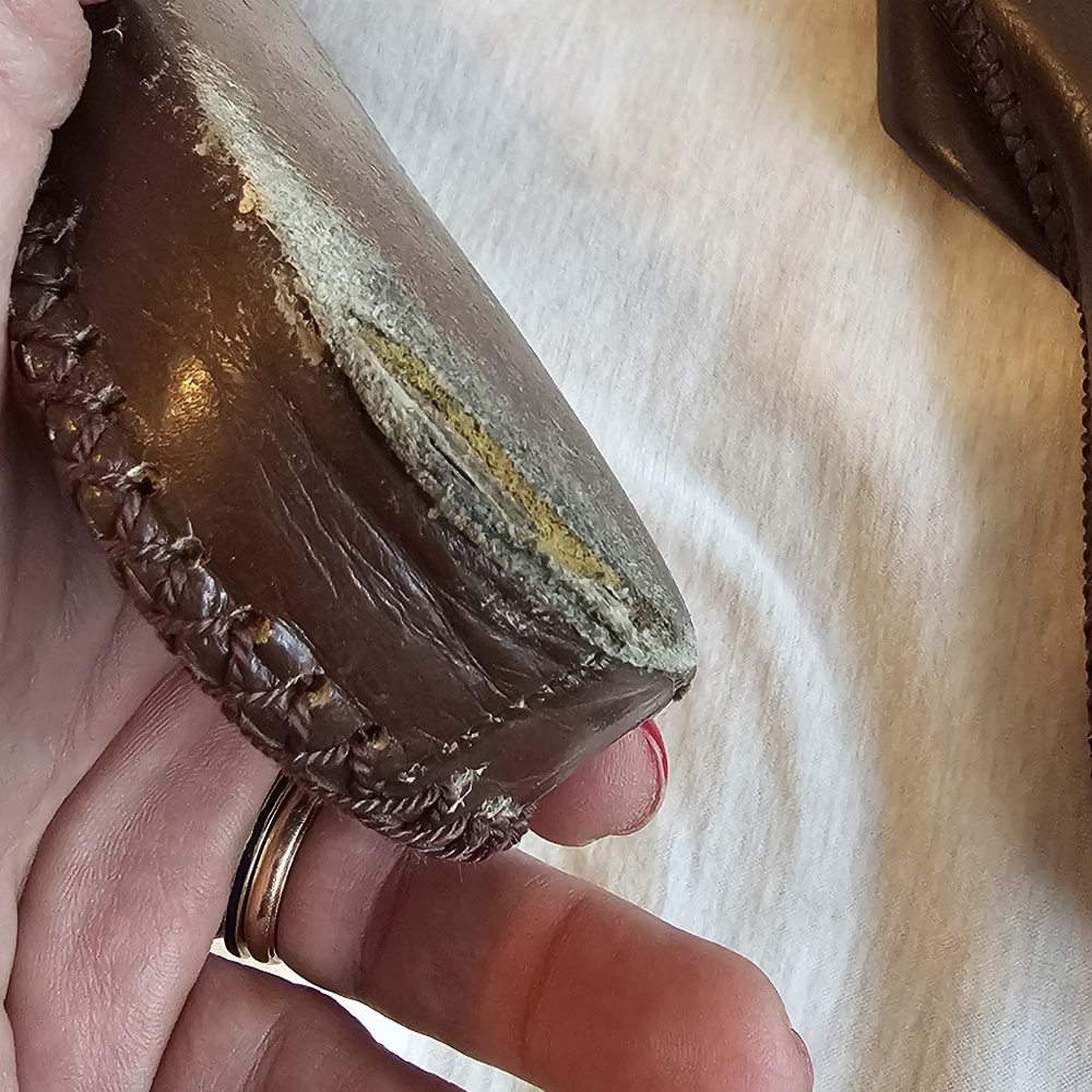 Vintage 1970s Handmade Leather Sultan Slippers – 100% Genuine Leather - Picture 14 of 16